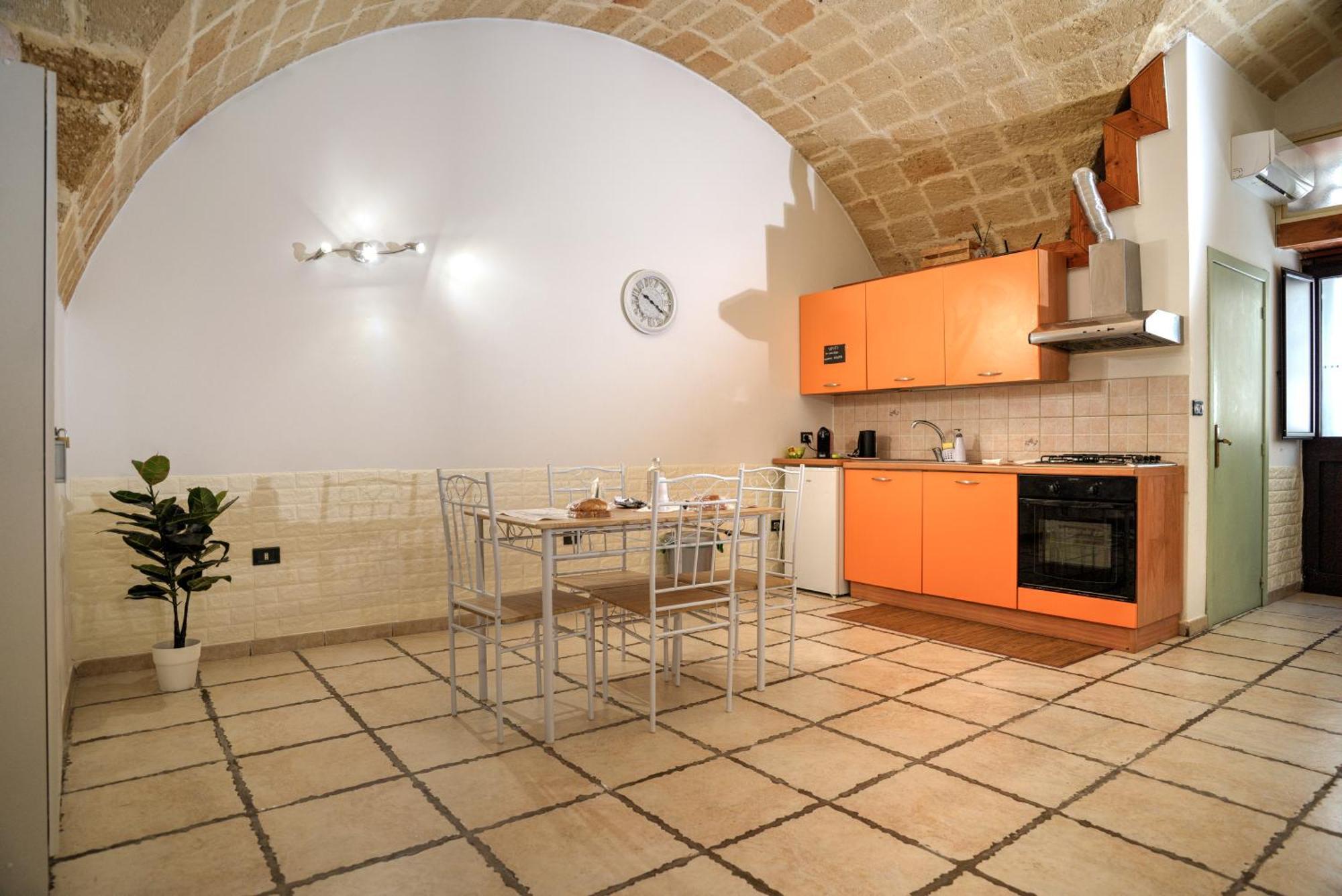 Ferienwohnung History Station Brindisi Exterior foto