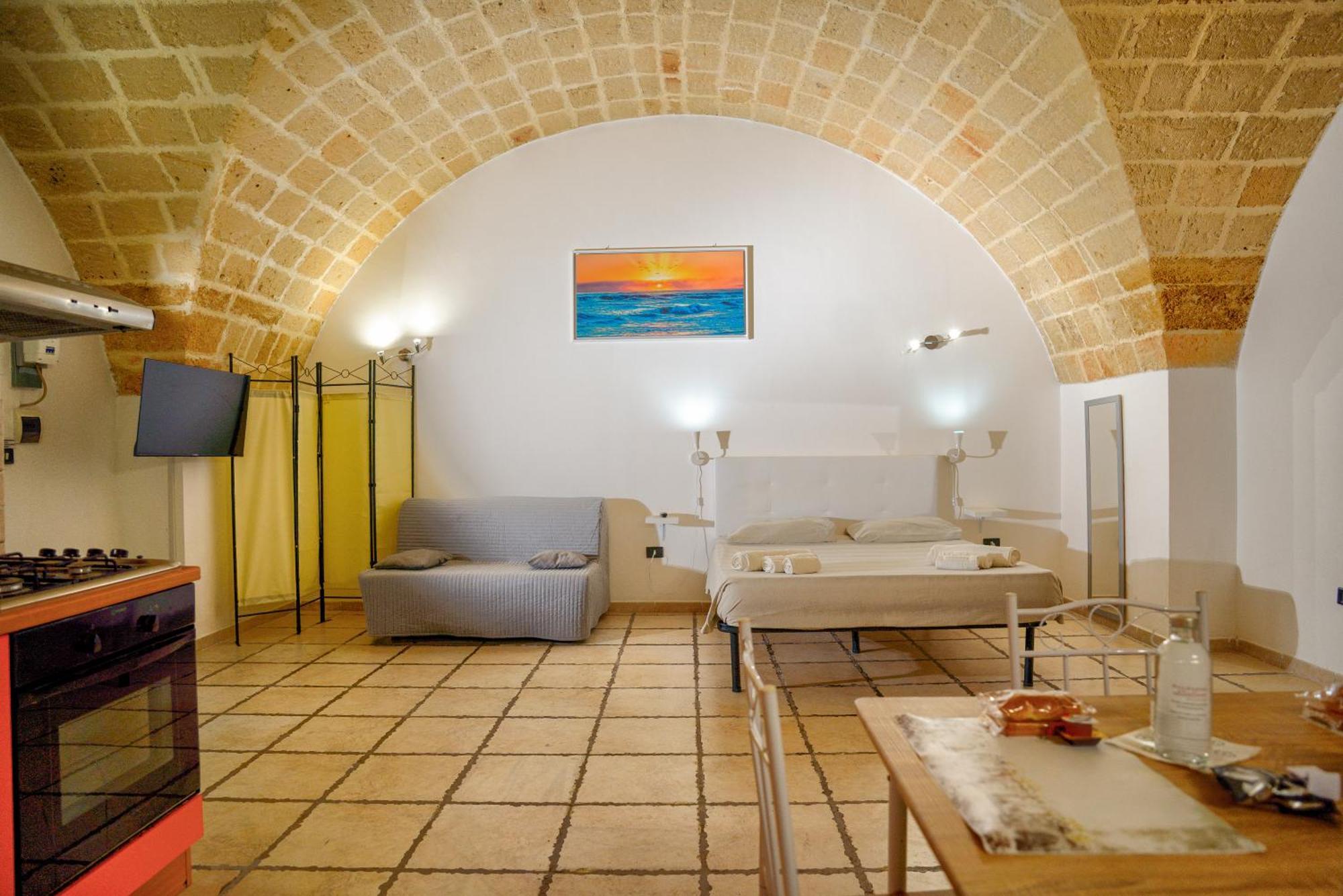 Ferienwohnung History Station Brindisi Exterior foto